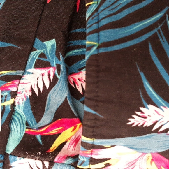 Capris - Picture 2 of 4